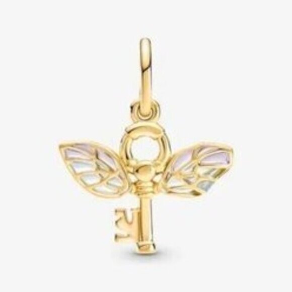 Pandora Harry Potter, Winged Key Pendant - Picture 4 of 4